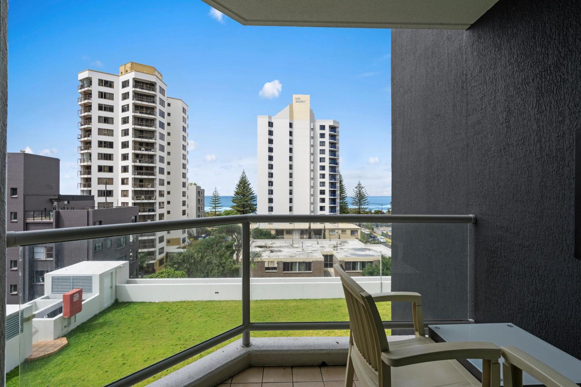 Legends Apartments - Qstay Gold Coast Exterior foto