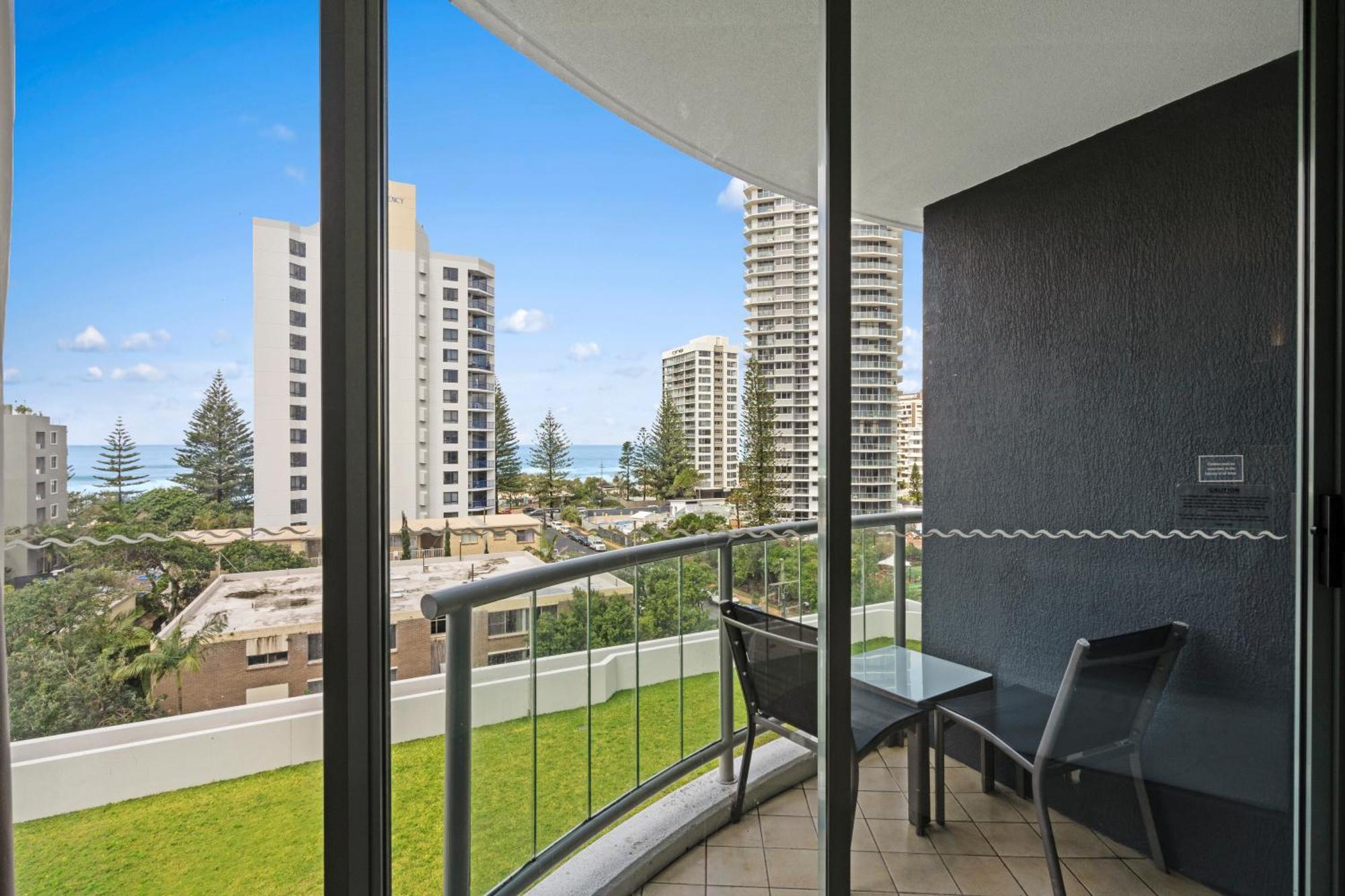 Legends Apartments - Qstay Gold Coast Exterior foto