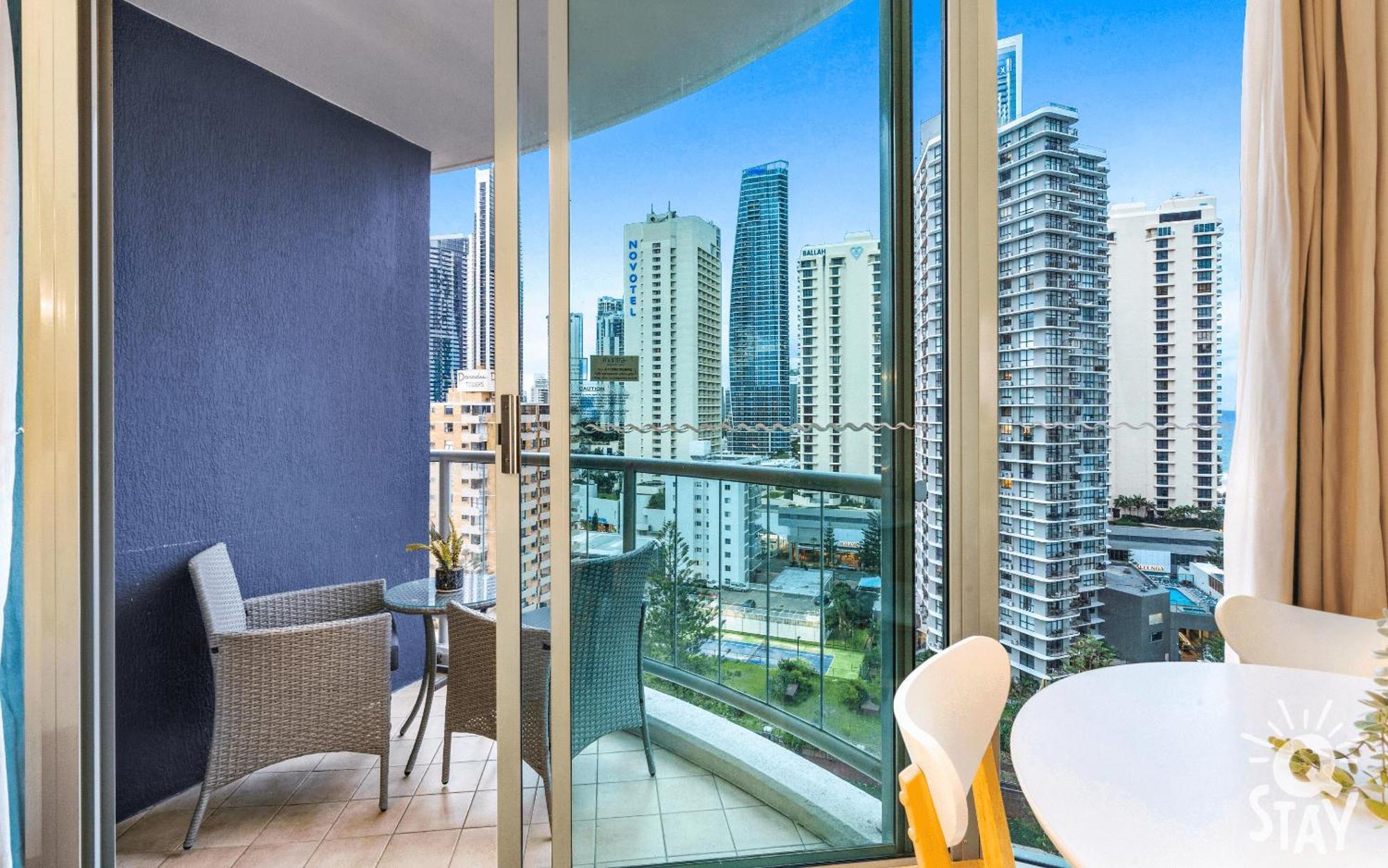 Legends Apartments - Qstay Gold Coast Exterior foto