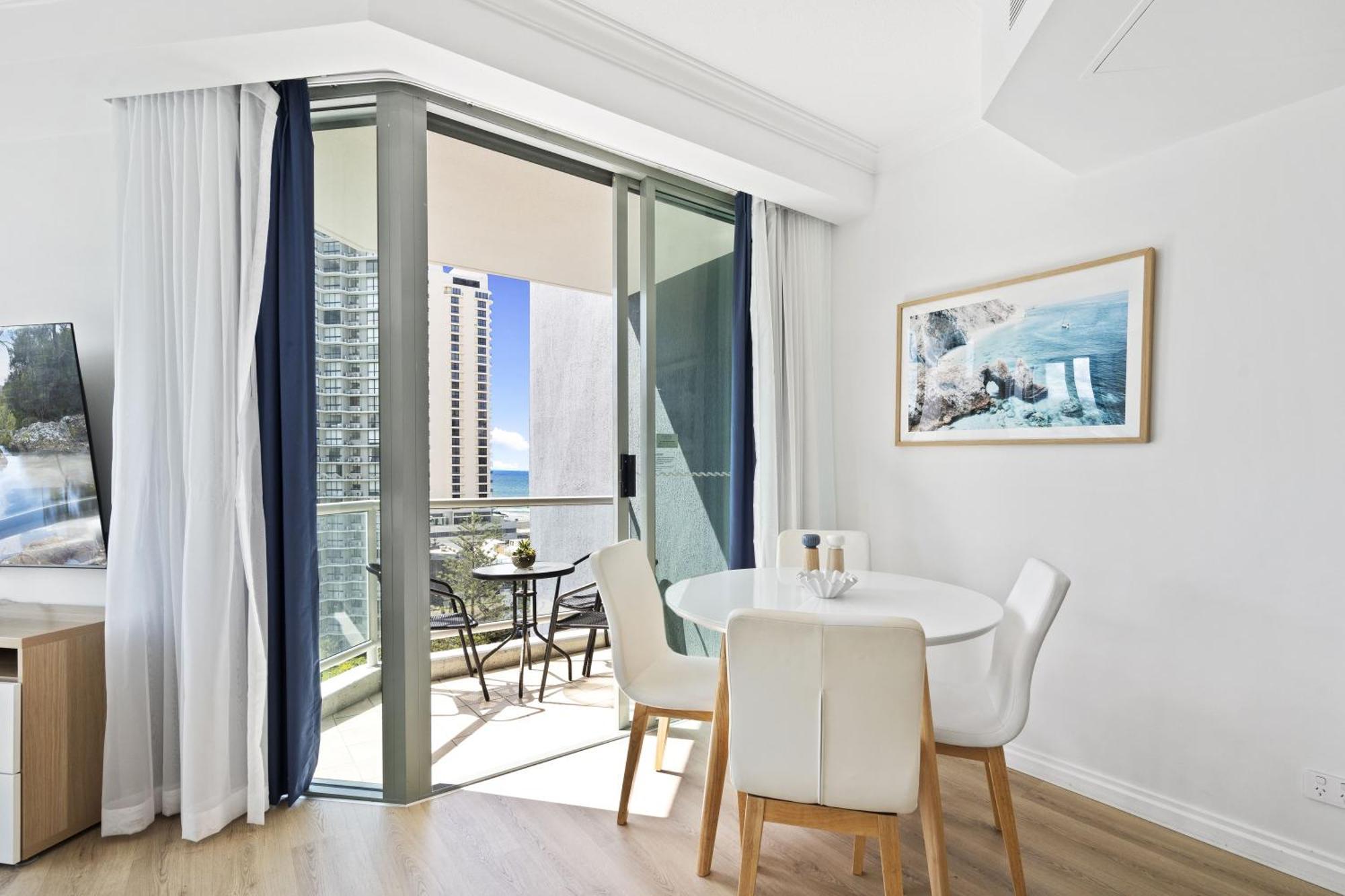 Legends Apartments - Qstay Gold Coast Exterior foto
